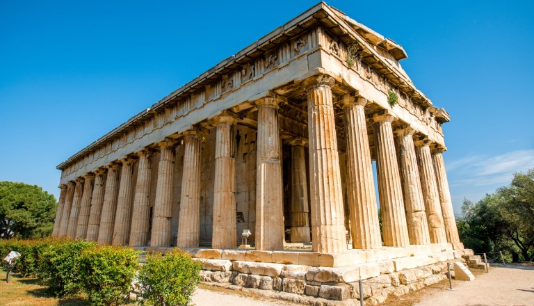 Der Hephaistos Tempel auf dem antiken Marktplatz Agora.