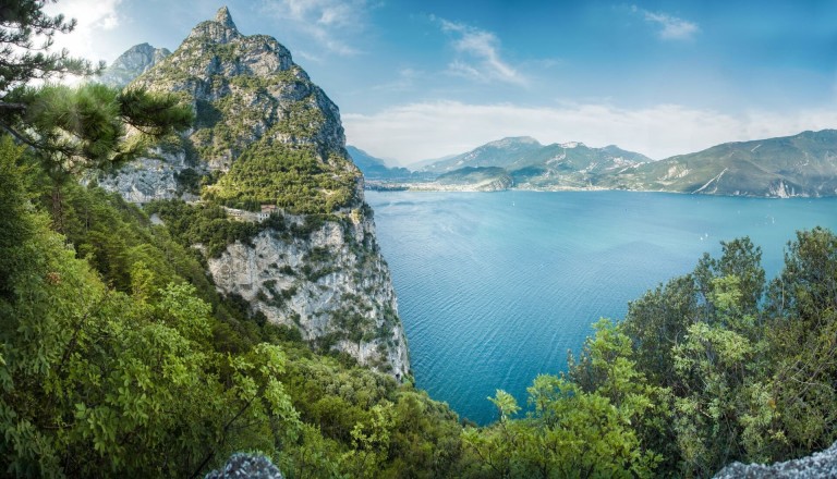 Wellnessurlaub mit Blick auf Gardasee