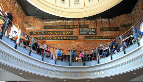 Boston - Quincy market shopping