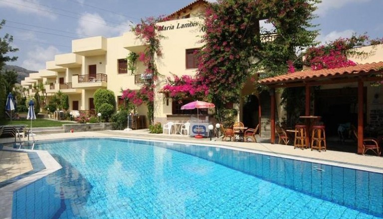 Deal Kreta Maria Lambis