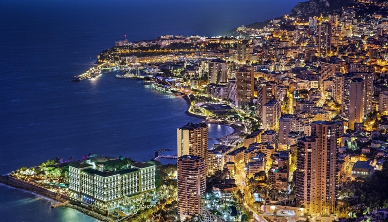 Monaco bei Nacht