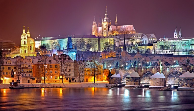 Prag bei Nacht