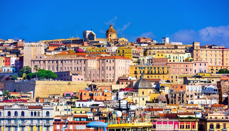 Die Hauptstadt Sardiniens Cagliari.