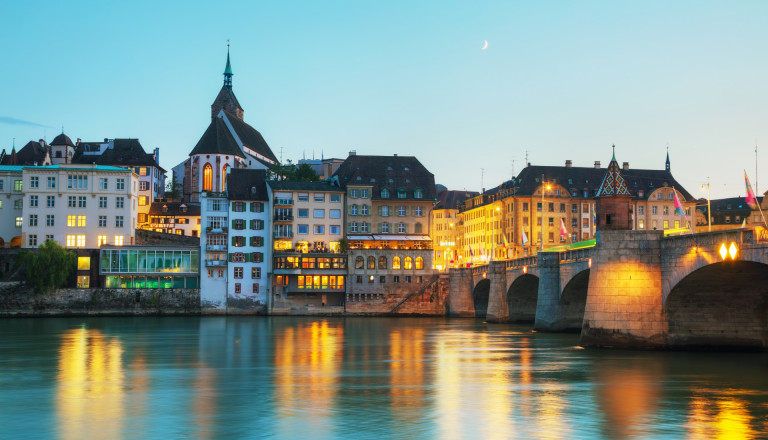 Basel Schweiz Rhein Städtereisen