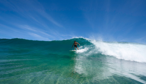 Surfer auf Brett