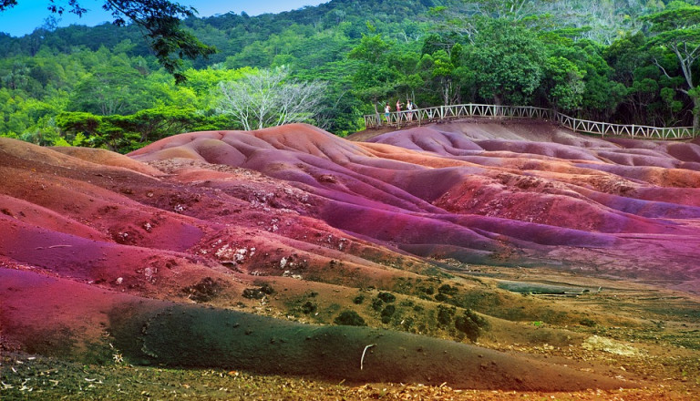 Die Terres de Couleurs gehörten zu den Naturschuaspielen auf Maurtius.