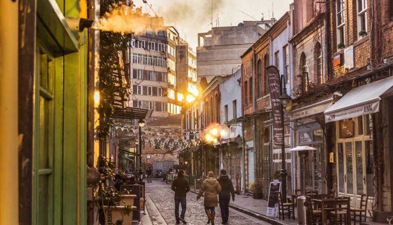 Das beliebte Ausgehviertel Ladadika in Thessaloniki.