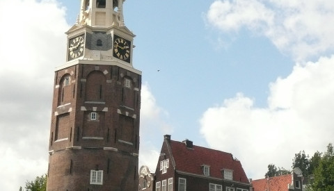 Im Oude Centrum steht Amsterdams älteste Kirche, sowie das berühmte Rotlichtviertel.