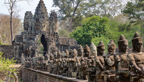 Abenteuer und Kultur vereinen in Angkor Wat! Kambodscha