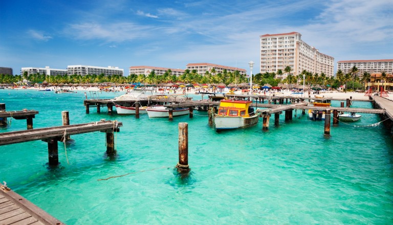 Die Touristenhochburg Palm Beach auf Aruba.