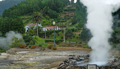 Das Thermalgebiet Furnas auf den Azoren.
