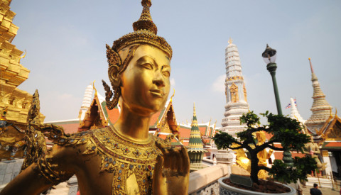 Der riesige Königspalast ist das Wahrzeichen Bangkoks.