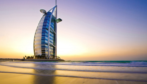 Das Burj al Arab in Dubai zählt sogar 7 Sterne.