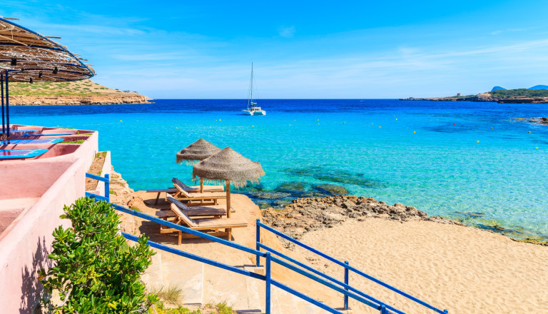 Top Spanien-Deal: azuLine Hotel Mar Amantis & Mar Amantis II in San Antonio (San Antoni de Portmany)ab 548€