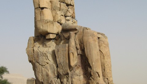 colossi-of-memnon.png