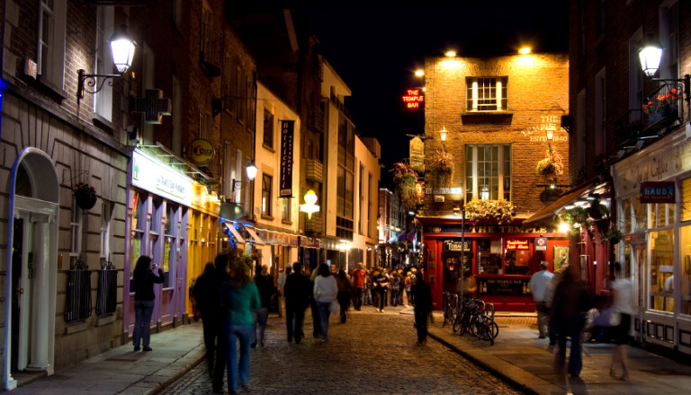 Ein Guiness in Dublin ist immer ein guter Start für eine Irland Rundreise.