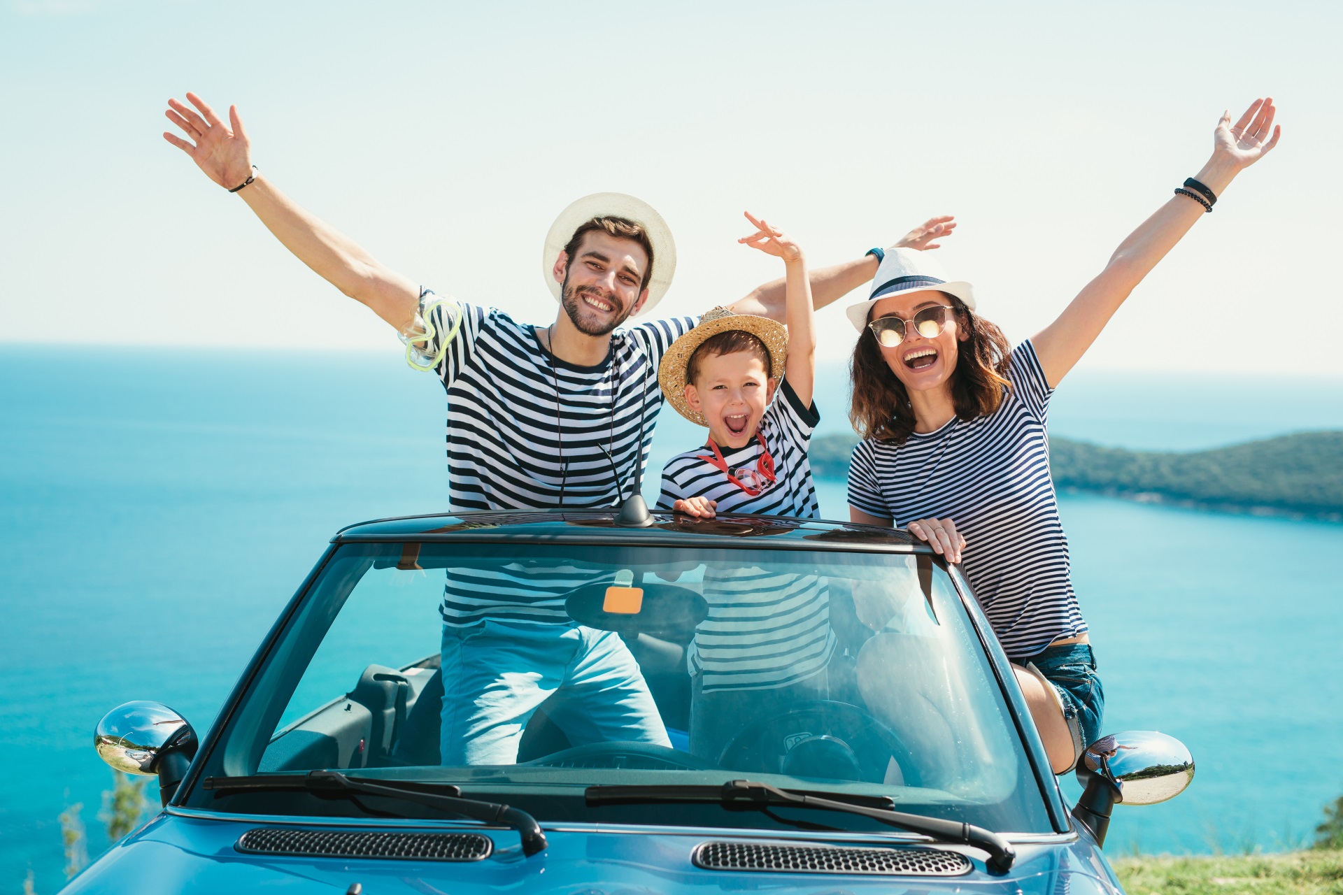 Familie im Auto