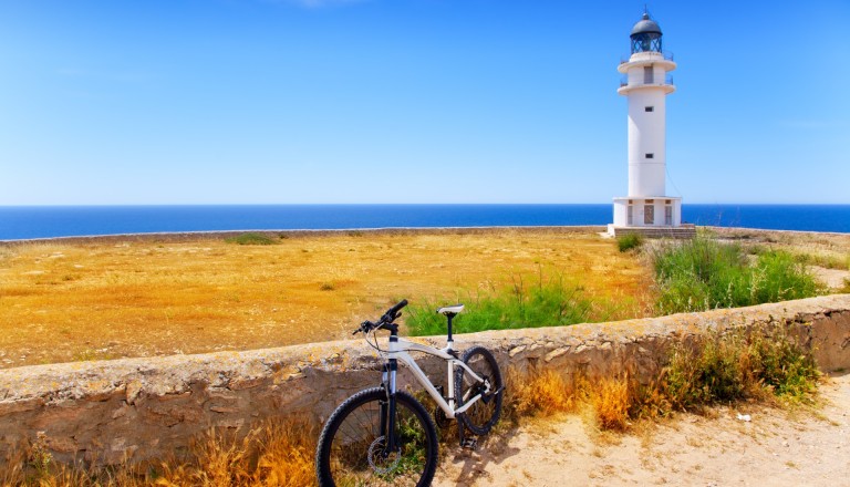 Formentera Fahrrad Leuchtturm Pauschalreisen