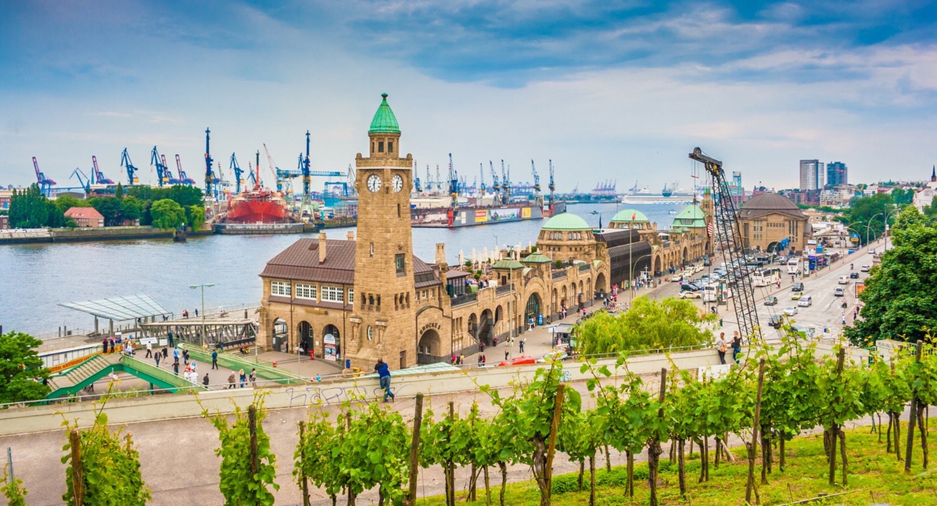 Die Landundgsbrücken in Hamburg.