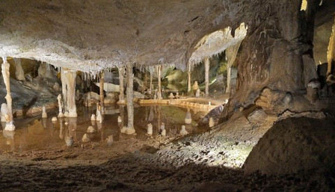Die Tropfsteinhöhle Cova de Can Marçà auf Ibiza