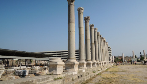 Der antike Handelsplatz Agora. Sehenswürdigkeit in Izmir