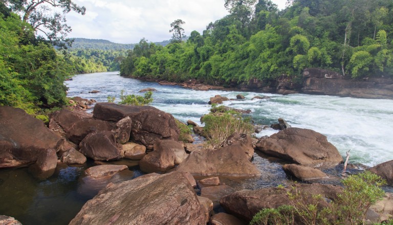 Der Tatai Wasserfall auf Koh Kong, Kambodscha