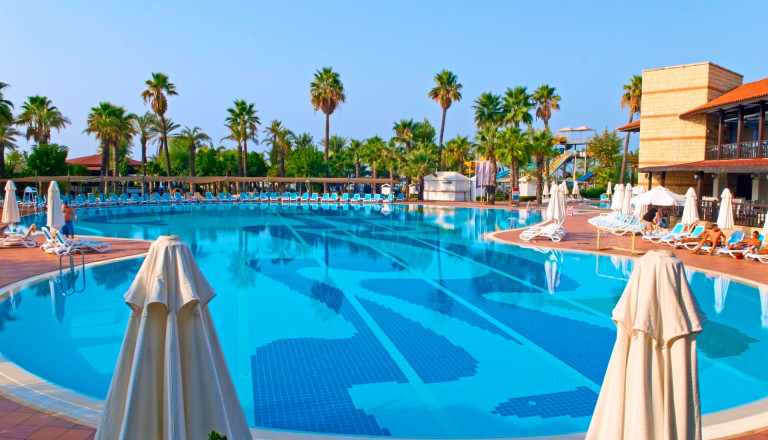 Top Türkei-Deal: Dogan Beach Resort & Spa in Özdereab 613€
