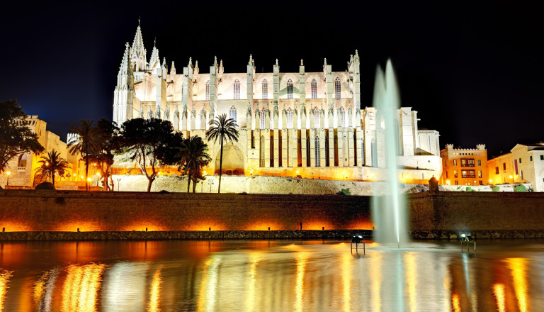 Kathedrale La Seu bei Nacht