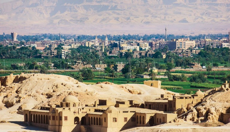 Sicht vom Hathsepsut Tempel. Luxor.