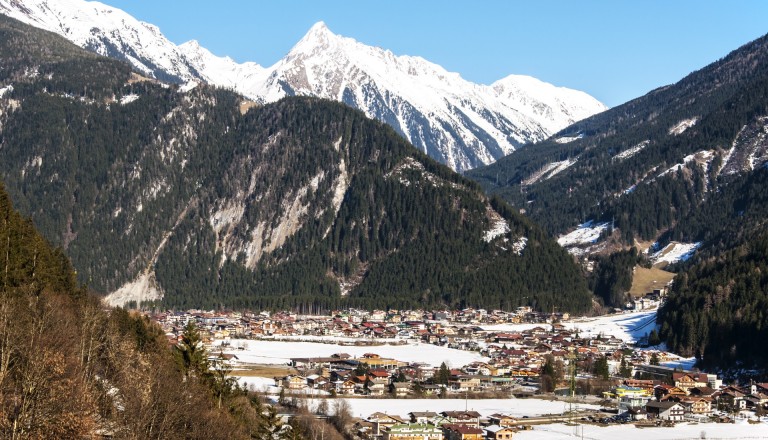 Mayrhofen - Das Ski Resort in den Zillertaler Alpen.