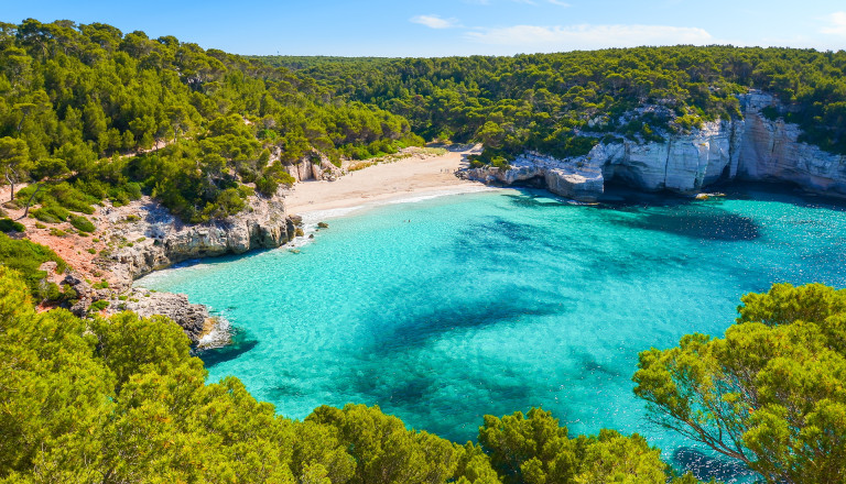 Mitjaneta, Menorca