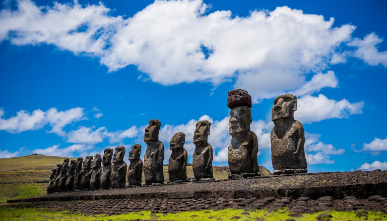 Moai Statuen