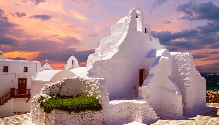 Die Panagia Paraportiani Kirche auf Mykonos.