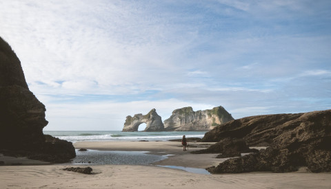 Der Wharariki Beach in Puponga Neuseeland