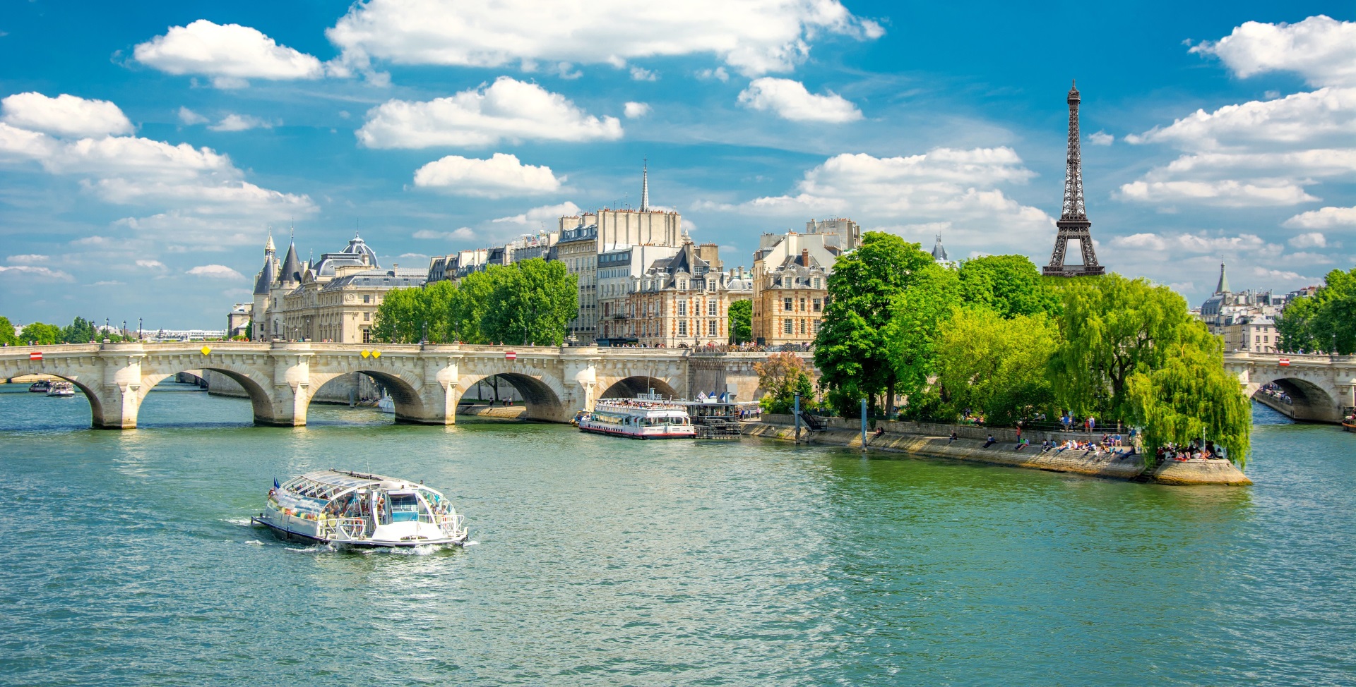 Paris - Die Metropole an der Seine.