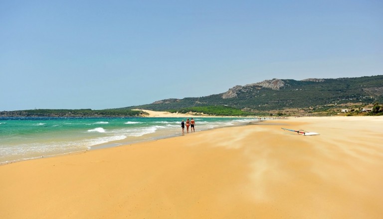 Der Playa de Bolonia bei Cadiz.