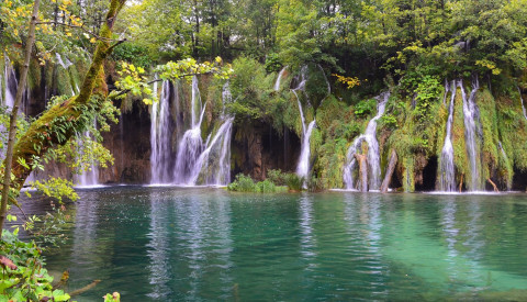 Die Plitvicer Seen gehören zum UNESCO-Weltnaturerbe.