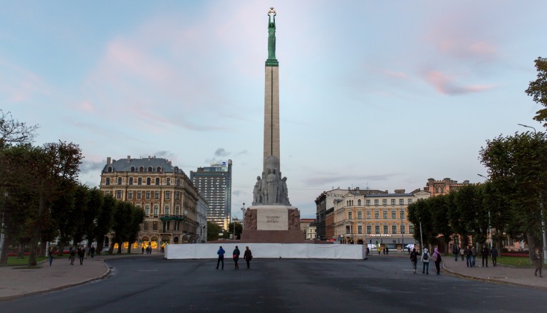 Das Freiheitsdenkmal - ein Wahrzeichen Rigas und ganz Lettlands.