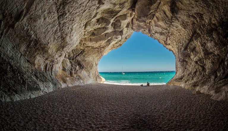 Sardinien Höhle Strand