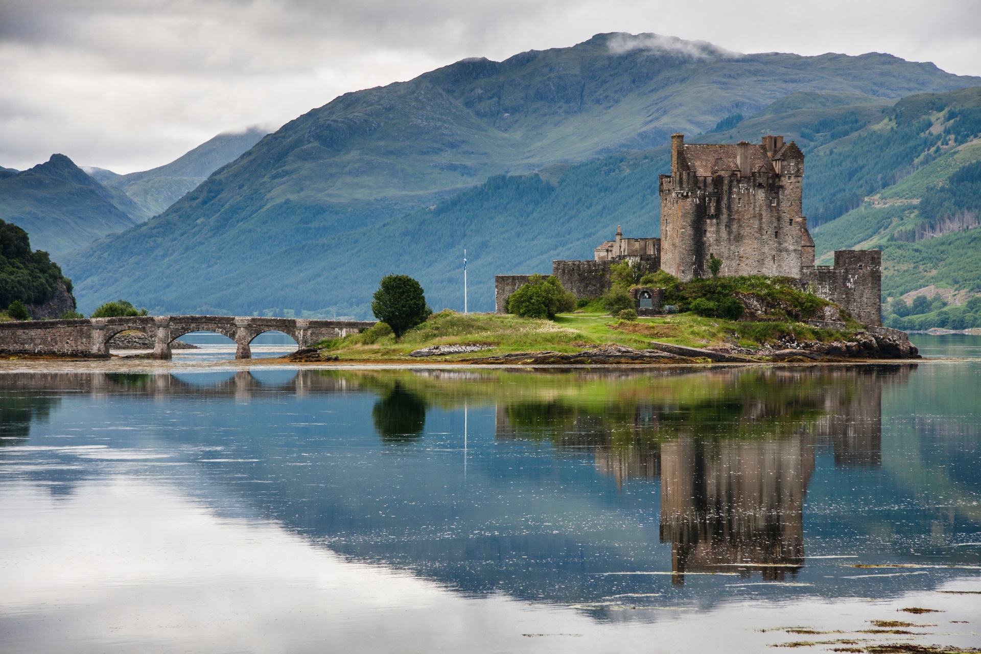 Eilean Donan Castle in Schottland. Rundreisen.