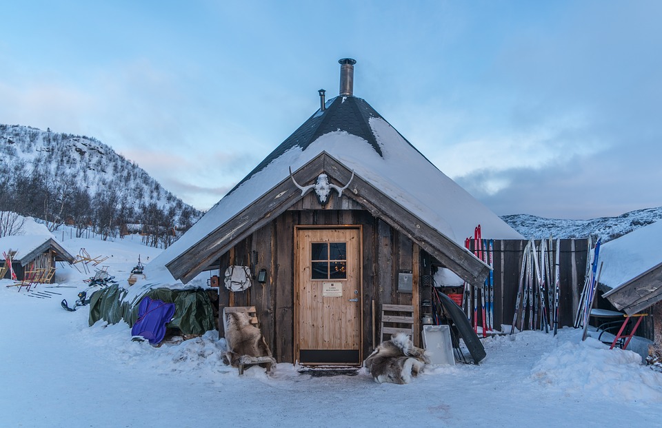 Ab in den Schnee SKIHÜTTEN & CHALETS