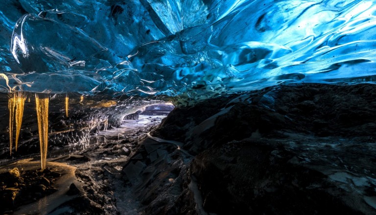 Eishöhlen im Vatnajökull Nationalpark.