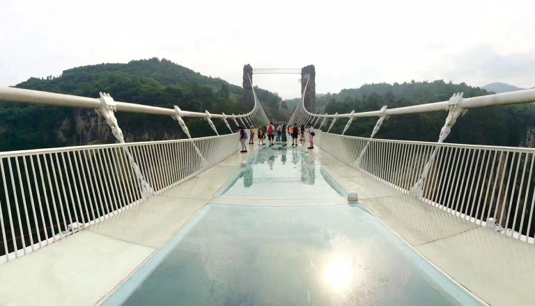 Zhangjiajie Nationalpark Glasbodenbrücke